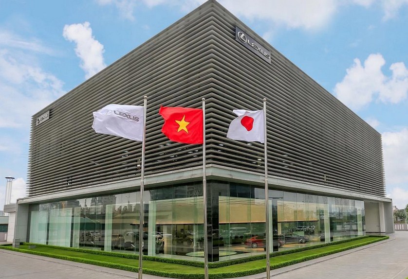 Có bao nhiêu địa điểm Showroom bán hàng chính hãng của Lexus tại Việt Nam