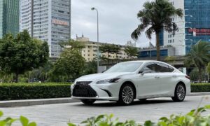Thumbnail of http://Lexus%20ES%20250%202025