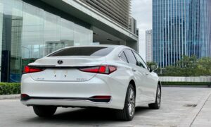 Thumbnail of http://Lexus%20ES%20250%202025