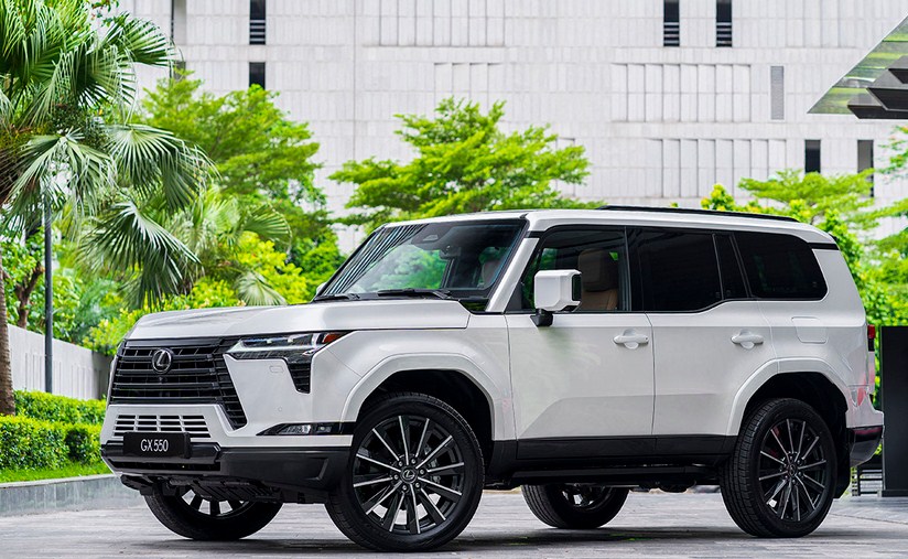 Lexus GX 550 2025 có bao nhiêu màu sắc ?