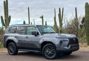 Lexus GX 550 2025 có bao nhiêu màu sắc ?