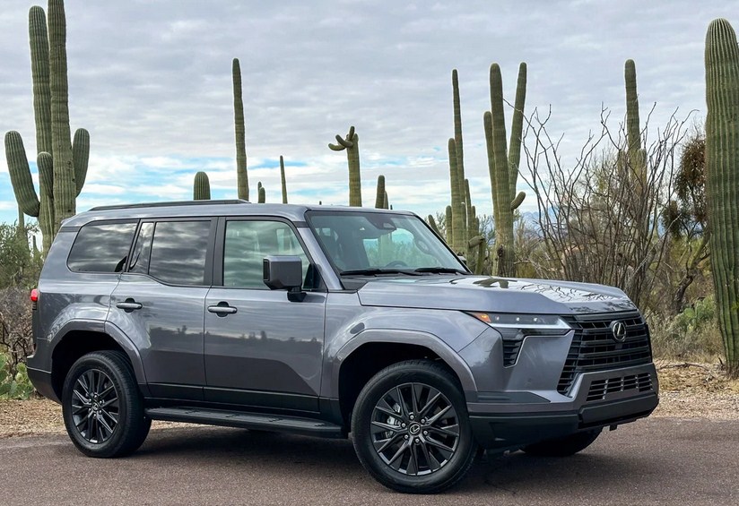 Lexus GX 550 2025 có bao nhiêu màu sắc ?