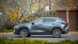 Lexus NX 350h: Lựa Chọn Tiết Kiệm Nhiên Liệu Đáng Tin Cậy Giá Cho Người Dùng Thông Thái